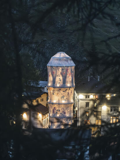 Weisser Turm_Winterkleid